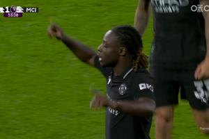 火力全開！富勒姆后場被斷，多庫精彩兜射破門本場完成傳射