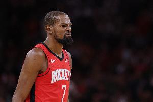 球星成色差距！狄龍首節(jié)8中6后三節(jié)16中4 KD首節(jié)5中1后三節(jié)12中10