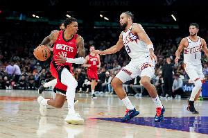 KD：在狄龍影響下火箭轉(zhuǎn)變?yōu)榱钊俗鹁吹那蜿?duì) 他的巔峰期才剛開始