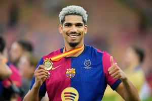 可能補(bǔ)強(qiáng)中衛(wèi)！阿斯：巴薩冬窗引援取決于阿勞霍心理恢復(fù)情況