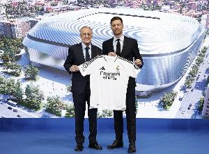 近5輪1勝！記者：弗洛倫蒂諾對(duì)教練的不滿程度不亞于對(duì)球員的不滿