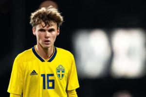 奇兵，斯韋德貝里是西甲歷史第3位伯納烏替補(bǔ)登場雙響的客隊(duì)球員