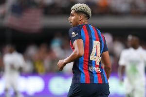 每體：阿勞霍啟程前往以色列休整重整心緒，弗里克和巴薩完全理解