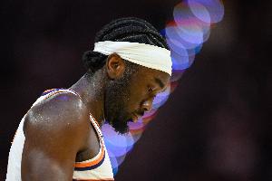 下手有點(diǎn)狠！馬威擊中戈貝爾頭部 被吹一級(jí)惡意犯規(guī)