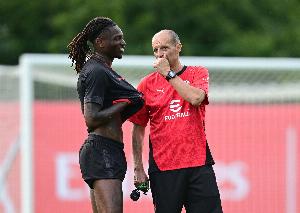 記者：米蘭vs科莫預(yù)計(jì)不會在珀斯進(jìn)行，亞足聯(lián)澳足協(xié)提出嚴(yán)苛條件