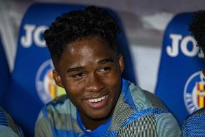 馬卡報(bào)：阿隆索訓(xùn)練時(shí)特別關(guān)照恩德里克，后者有望獲得出場(chǎng)機(jī)會(huì)