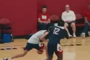 克拉克45秒3記超遠(yuǎn)三分終結(jié)自由人不敗，收視女王再證實力！