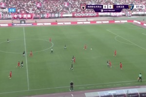 下克上？陜西聯(lián)合球員禁區(qū)內(nèi)低射打偏，機會沒把握住啊??
