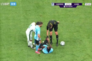 王楚淇：吳桐老師賽場(chǎng)哪個(gè)行業(yè)最難？吳桐：解說(shuō)員??