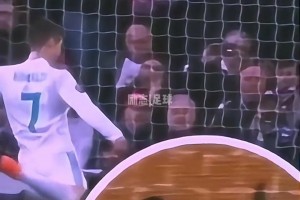 主罰時(shí)竟讓球飄起來(lái)??當(dāng)年C羅這記點(diǎn)球，震驚所有人！
