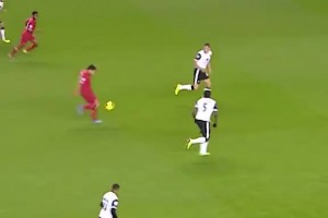 抬腳就是世界波！利物浦球迷：這球無(wú)解！