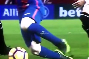 無(wú)敵球感！外網(wǎng)百萬(wàn)播放：哈白布巴薩訓(xùn)練場(chǎng)上最經(jīng)典的一段視頻！