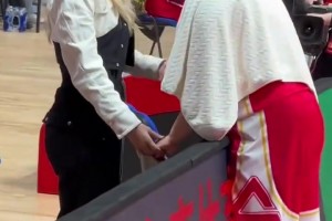 2018總決賽海報(bào)：勇士這邊是庫(kù)里+KD，騎士則是詹姆斯+JR??