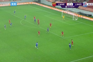 青島西海岸1-0領(lǐng)先！阿齊茲門前包抄破門