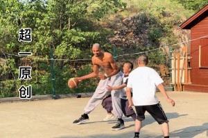 王楚淇：蔣光太可能是亞洲最頂級(jí)中后衛(wèi)，唯一缺點(diǎn)就是出球差點(diǎn)