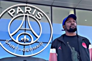 氣質(zhì)太絕了！巴黎小老板NBA巨星杜蘭特！