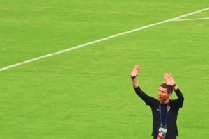 常回家看看！實(shí)拍：邵佳一和楊智工體謝場?