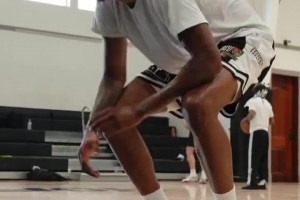 以后可以跟著練了！小賈也開啟了訓練模式 這不是杜蘭特的招式嗎