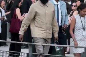 充實的休賽期！庫里社媒曬出參加高爾夫比賽合影