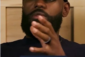 詹姆斯：不像我當(dāng)年 弗拉格能和歐文AD克萊一起打球太幸運(yùn)了！