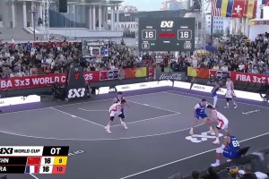 創(chuàng)造歷史！三人男籃世界杯中國隊(duì)壓哨補(bǔ)籃絕殺挺進(jìn)八強(qiáng)