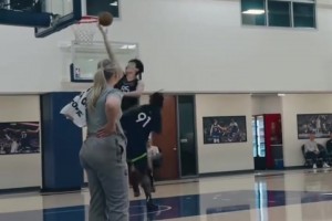 楊瀚森此前試訓片段 這表現(xiàn)首輪也是實至名歸！