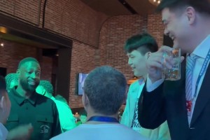 老大哥的愛！姚明還曾經(jīng)把楊瀚森引薦給爵士小老板韋德?????