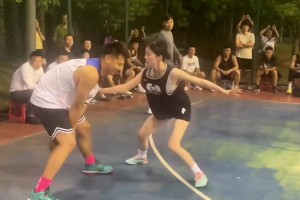 這打法主打一個(gè)靠實(shí)力單身??