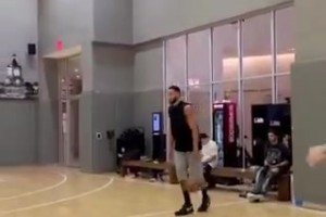 你的休賽期？我的總決賽！本西蒙斯又開始苦練三分了