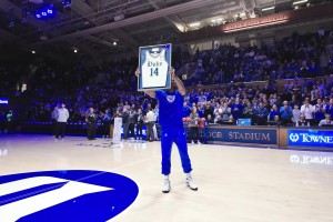 有點(diǎn)狠的名字！黃蜂在33順位選擇了賽恩-詹姆斯！