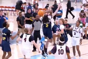 一模一樣？保羅兒子CP4最近比賽集錦