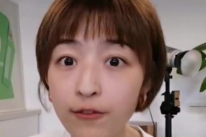 前央視主持楊茗茗：C羅脫衣是真美，健康的肌肉很陽剛??