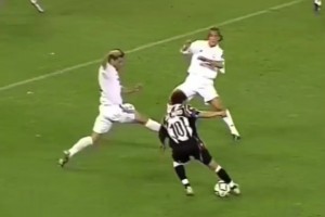 皮耶羅區(qū)域！斑馬王子皮耶羅神級(jí)停球晃動(dòng)攻破皇馬！