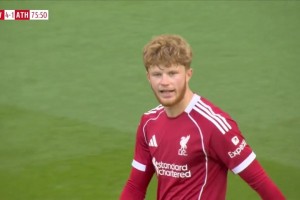 斯蒂芬森頭球解圍失誤！古魯澤塔破門畢巴扳回一城！