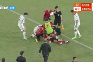 望無大礙！中甲蘇州東吳球員胡靖比賽中突然昏厥，救護車緊急進場