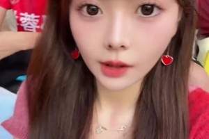 現(xiàn)場女球迷：準(zhǔn)備拉tifo了！亞洲最酷不為過吧！