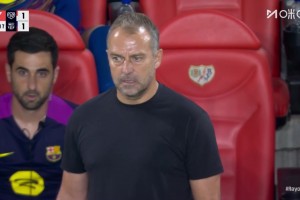 這是在干嘛？拉什福德超遠(yuǎn)距離起腳射門(mén)被沒(méi)收！弗里克無(wú)語(yǔ)了！