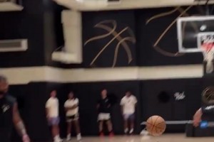 最新視頻歐文可以打球了?????，相信很快又能再見球場寫詩！