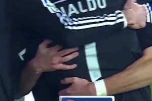 皇馬最強(qiáng)三叉戟！BBC經(jīng)典配合，本澤馬助攻C羅破門！