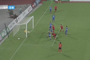 ??這球進了嗎？中甲賽場驚現(xiàn)門線懸案，最終邊裁示意進球有效