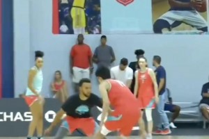 “川超”第二輪，成都錦城隊的球迷趕赴達州助威!現(xiàn)場氣勢磅礴!