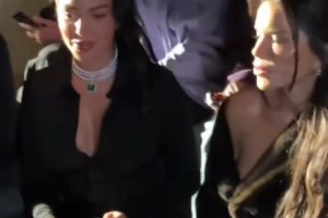 富婆聚會(huì)！喬治娜和一群闊太太們，大寶石項(xiàng)鏈很亮眼