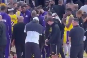 喬治娜一身黑色禮服參加晚宴，旁邊的是誰(shuí)家小富婆呀??