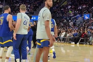 巔峰C羅有多恐怖??摔倒后迅速起身進(jìn)球