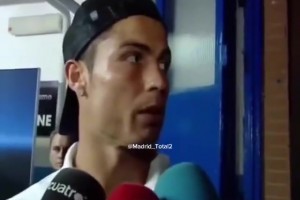 C羅早年：因?yàn)槲矣⒖?、富有而且很出色，所以人們會嫉妒??