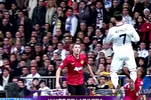 詹俊社媒曬C羅視頻：這么驚人的彈跳力，他就是足球界的喬丹