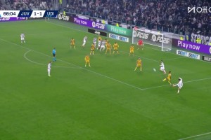 帶刀后衛(wèi)建功！加蒂后點(diǎn)泰山壓頂頭槌破門，尤文再次領(lǐng)先！