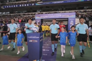 決戰(zhàn)時(shí)刻??！馬寧率領(lǐng)南通隊(duì)和泰州隊(duì)步入南京奧體中心