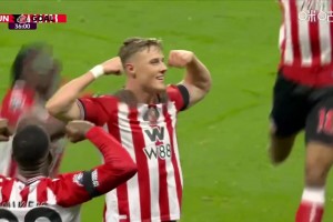 8場連續(xù)零封金身告破！巴拉德亂戰(zhàn)前插破門，阿森納0-1落后桑德蘭