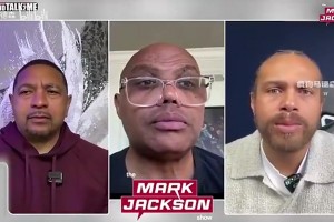 老詹30+場(chǎng)次超喬丹？巴克利陰陽(yáng)：我震驚！他比喬丹多打7年！